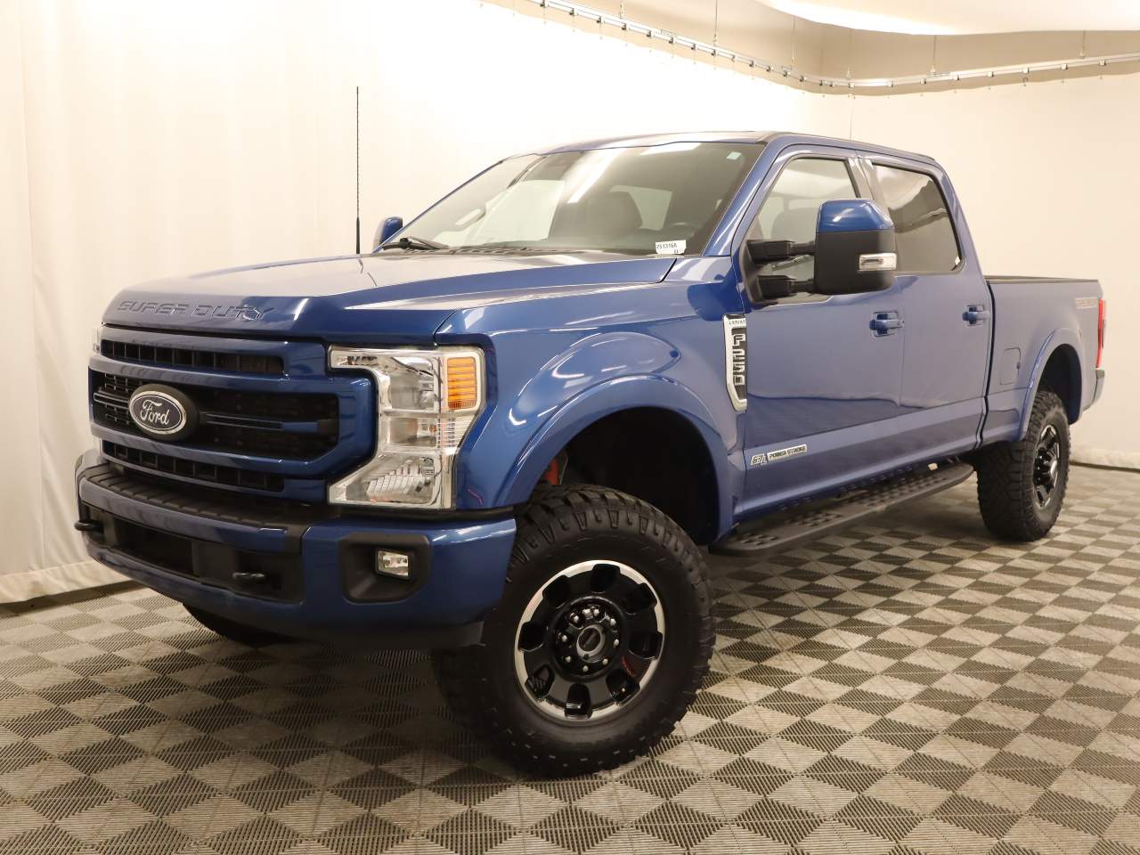 2022 Ford F-250 Super Duty Lariat Crew Cab