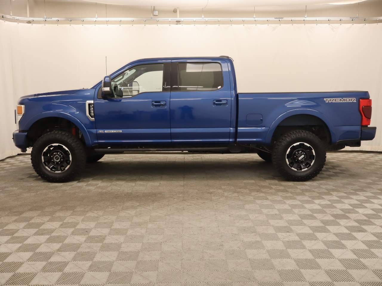2022 Ford F-250 Super Duty Lariat Crew Cab