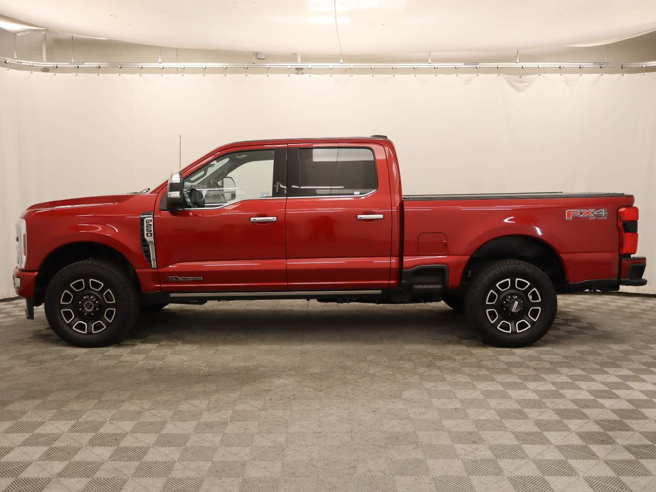 2024 Ford F-250 Super Duty Platinum Crew Cab