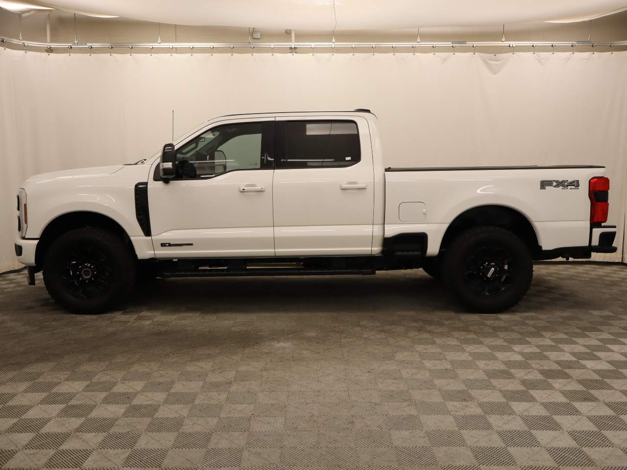 2024 Ford F-250 Super Duty Lariat Crew Cab