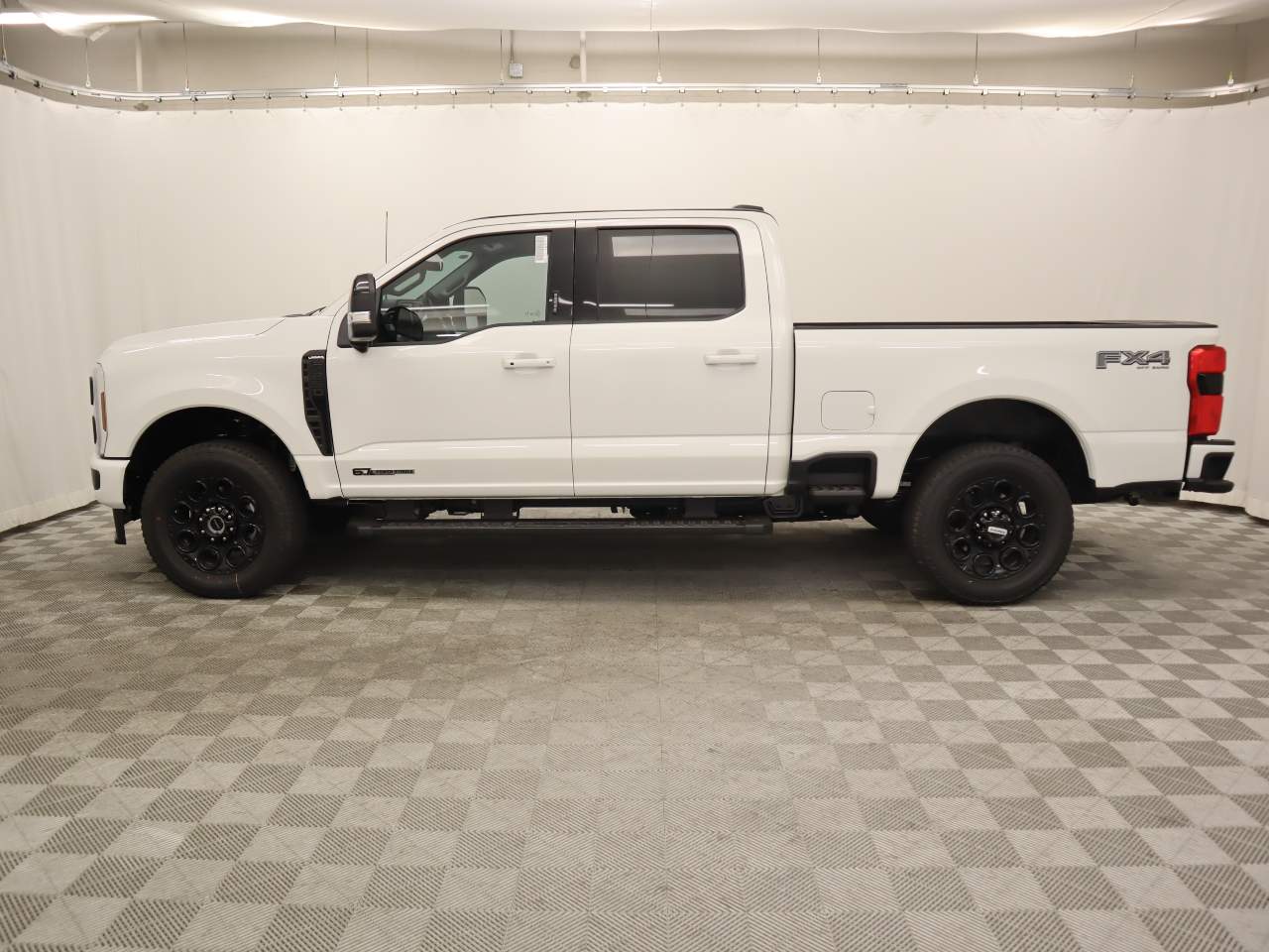 2024 Ford F-250 Super Duty Crew Cab Lariat