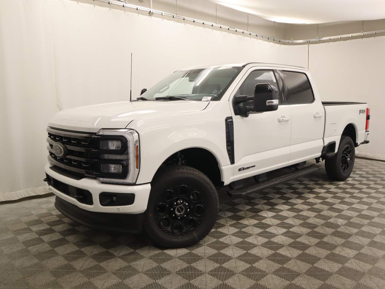 2024 Ford F-250 Super Duty Crew Cab Lariat