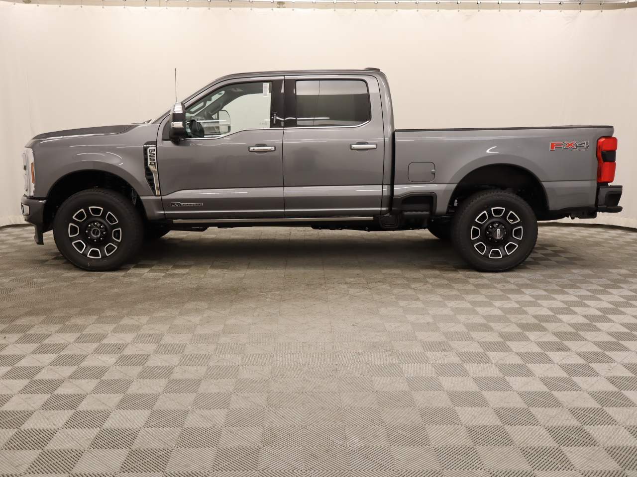 2024 Ford F-250 Super Duty Crew Cab Platinum