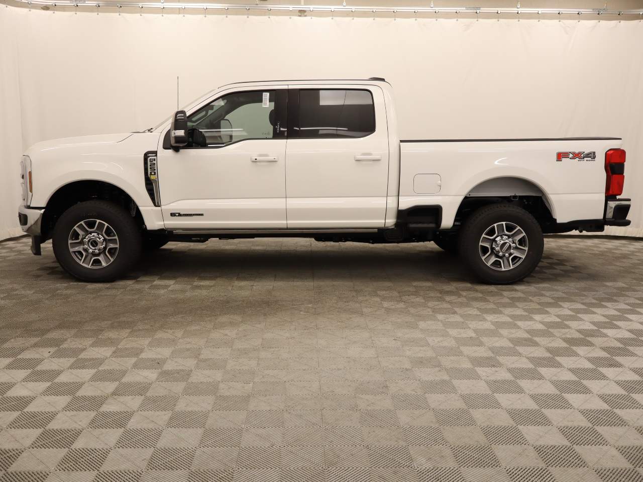 2024 Ford F-250 Super Duty Crew Cab Lariat