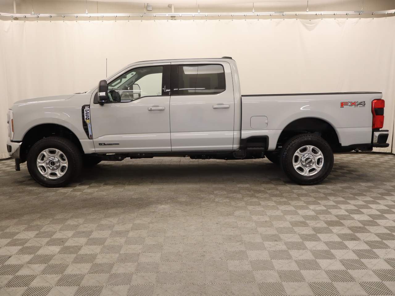 2026 Ford F-250 Super Duty Crew Cab XLT