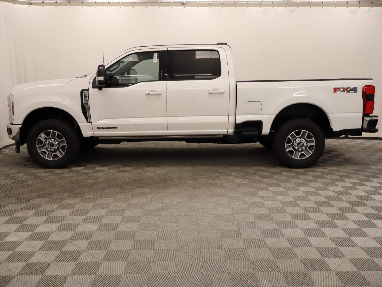 2024 Ford F-250 Super Duty Crew Cab Lariat