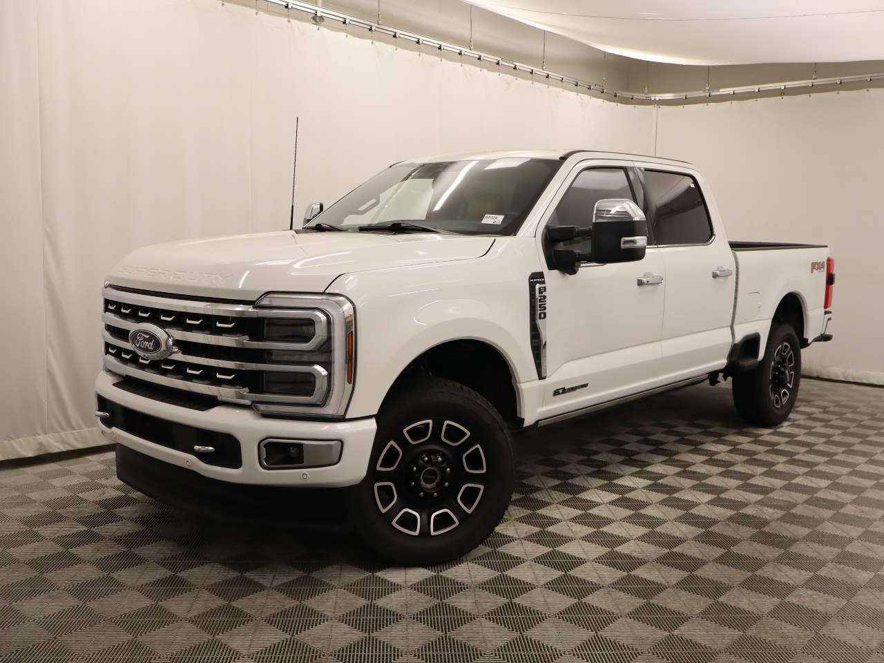 2024 Ford F-250 Super Duty Platinum Crew Cab