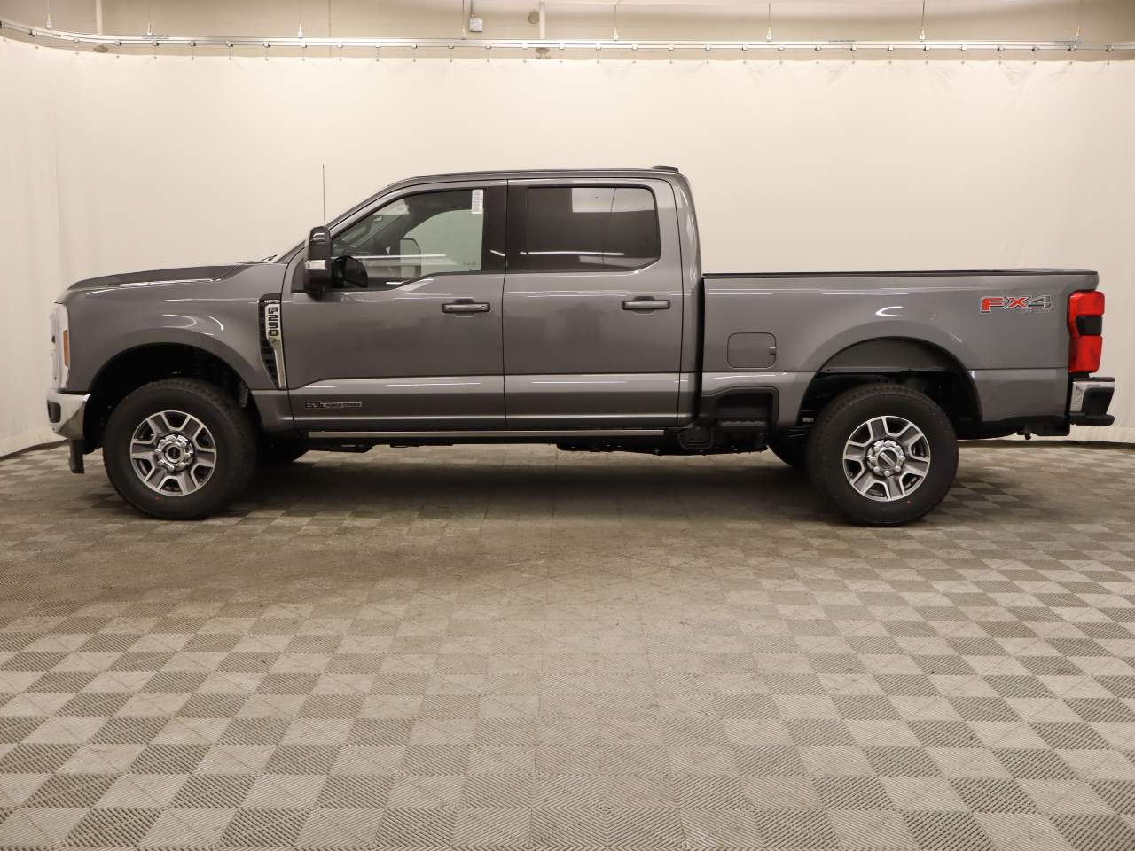 2025 Ford F-250 Super Duty Crew Cab Lariat