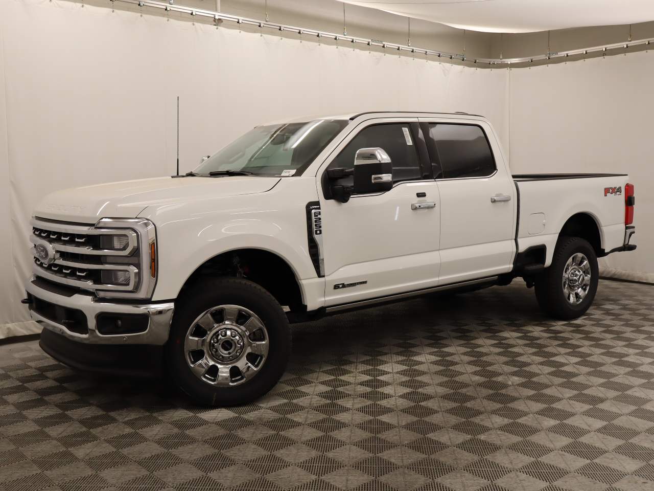 2025 Ford F-250 Super Duty Crew Cab Lariat