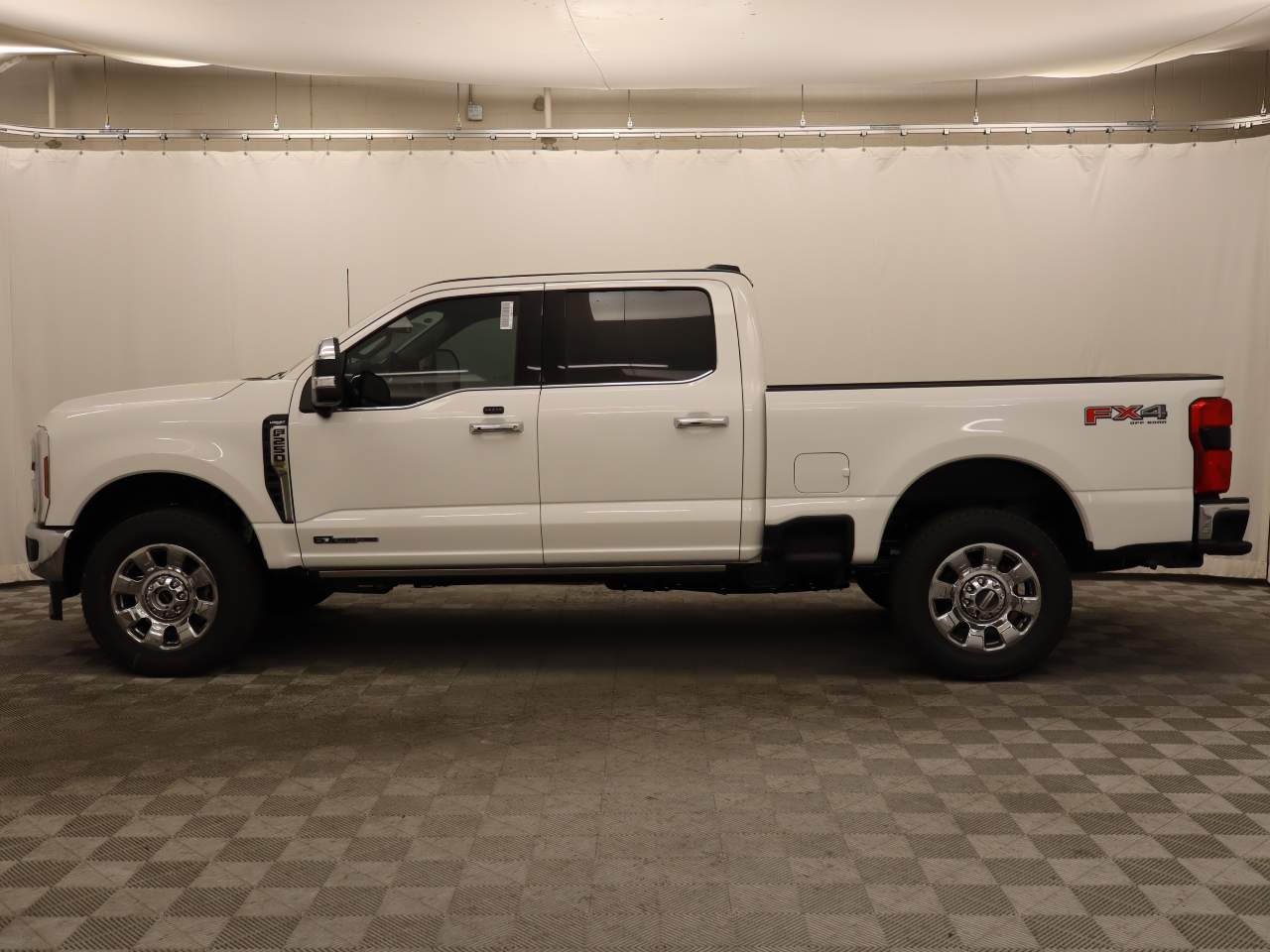 2025 Ford F-250 Super Duty Crew Cab Lariat