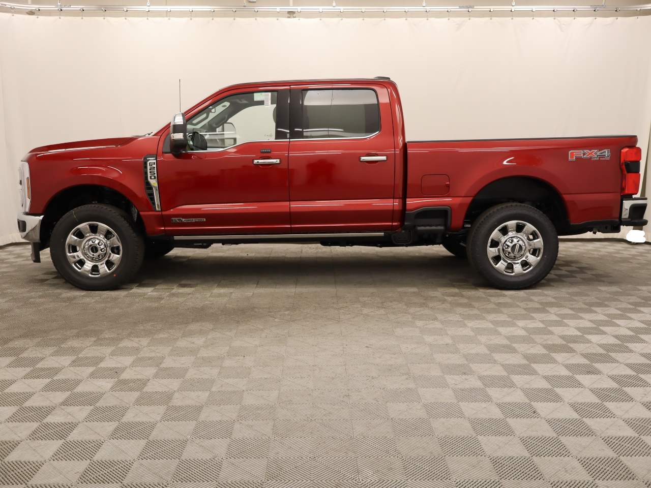 2025 Ford F-250 Super Duty Crew Cab Lariat