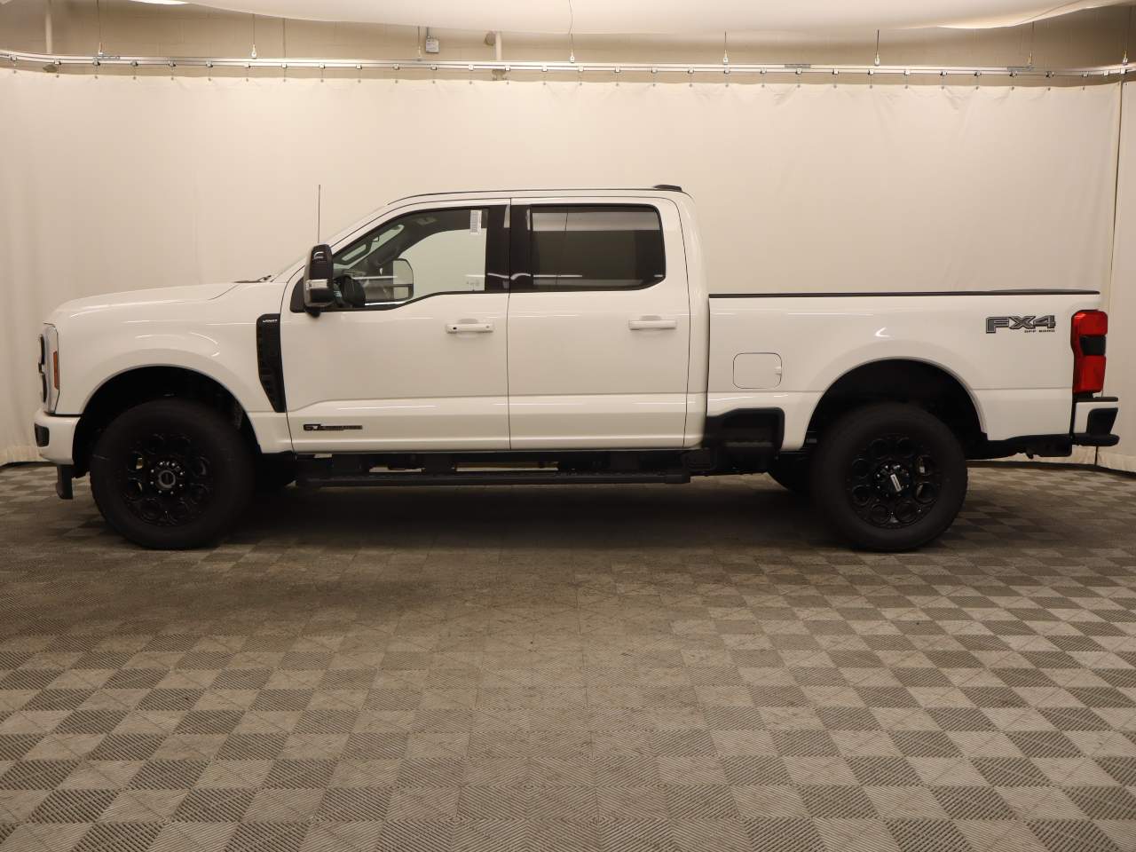 2025 Ford F-250 Super Duty Crew Cab Lariat