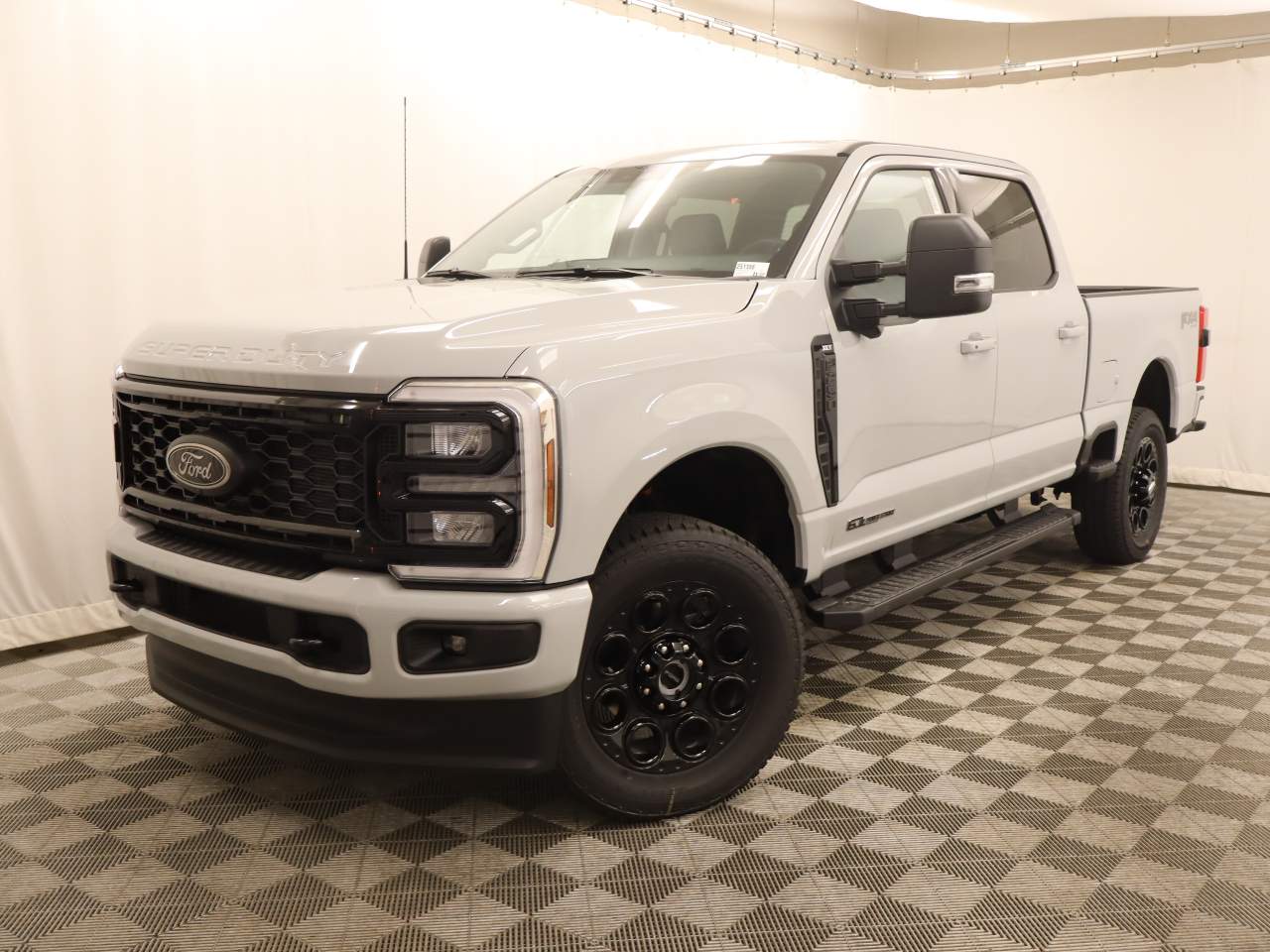 2025 Ford F-250 Super Duty Crew Cab XLT