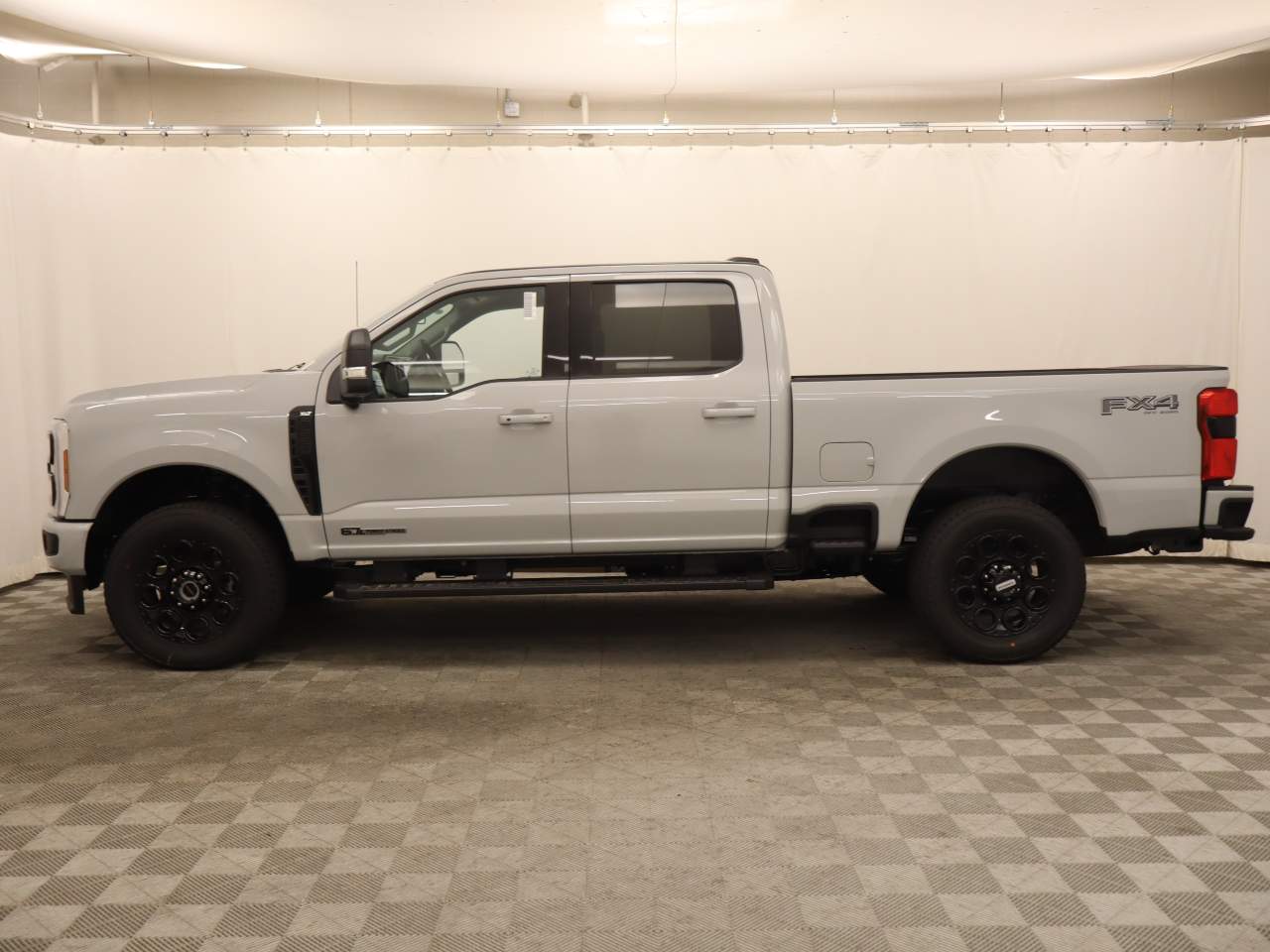 2025 Ford F-250 Super Duty Crew Cab XLT