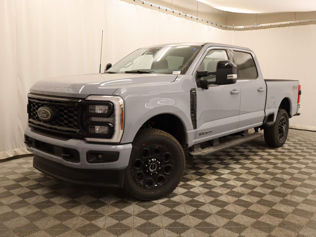 2025 Ford F-250 Super Duty Crew Cab XL