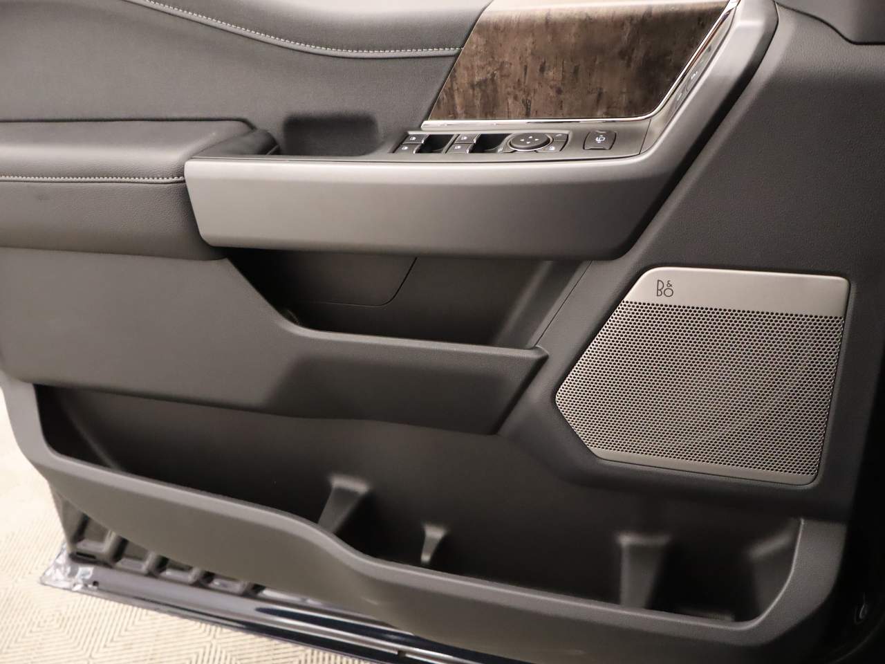 2025 Ford F-250 Super Duty Lariat - Photo 18