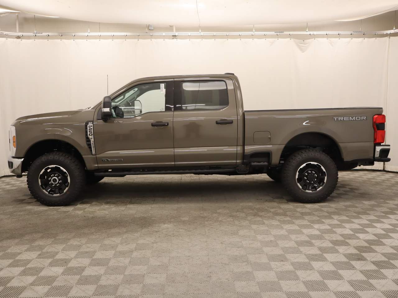 2026 Ford F-250 Super Duty Crew Cab XLT
