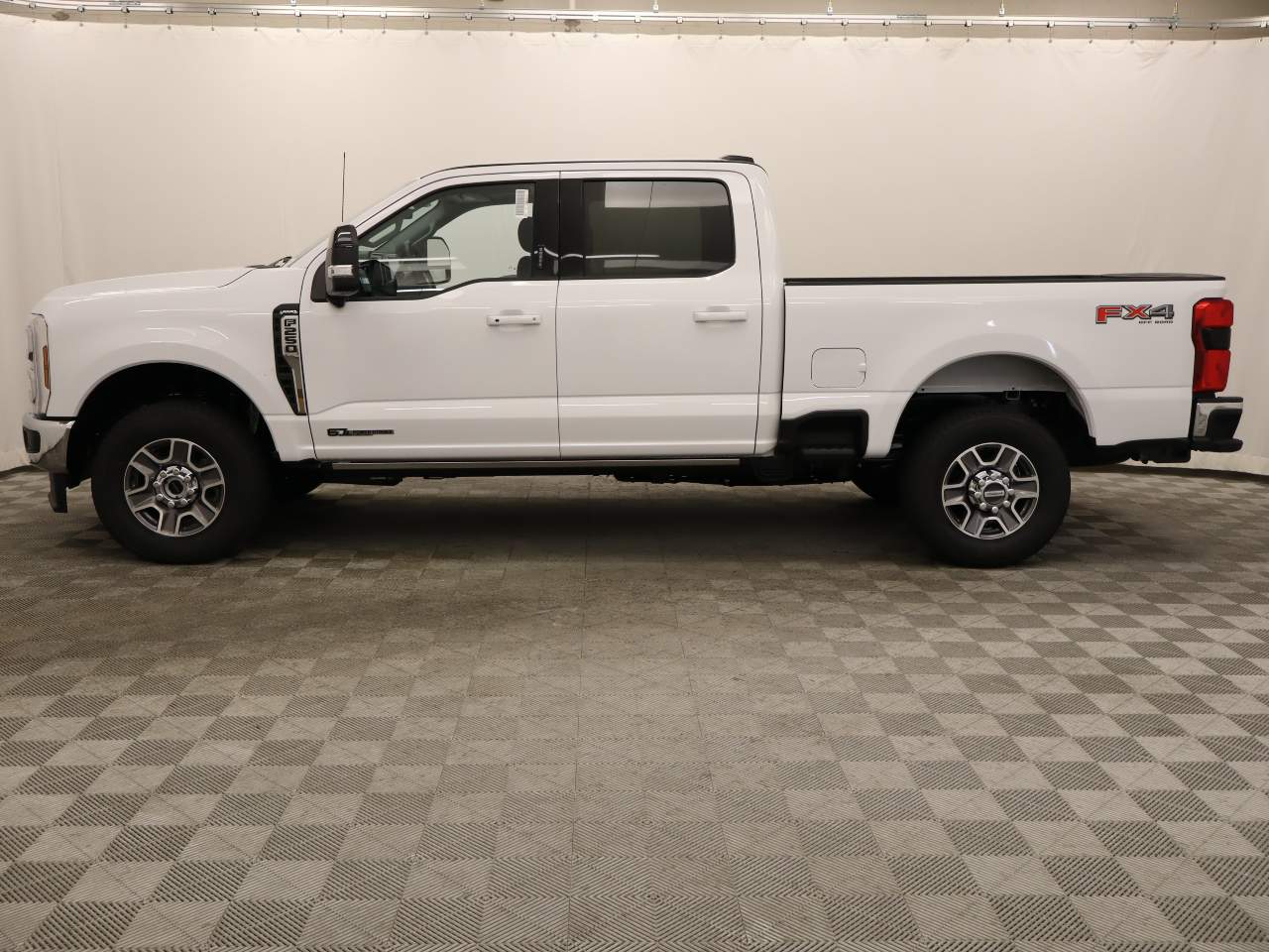 2024 Ford F-250 Super Duty Crew Cab Lariat