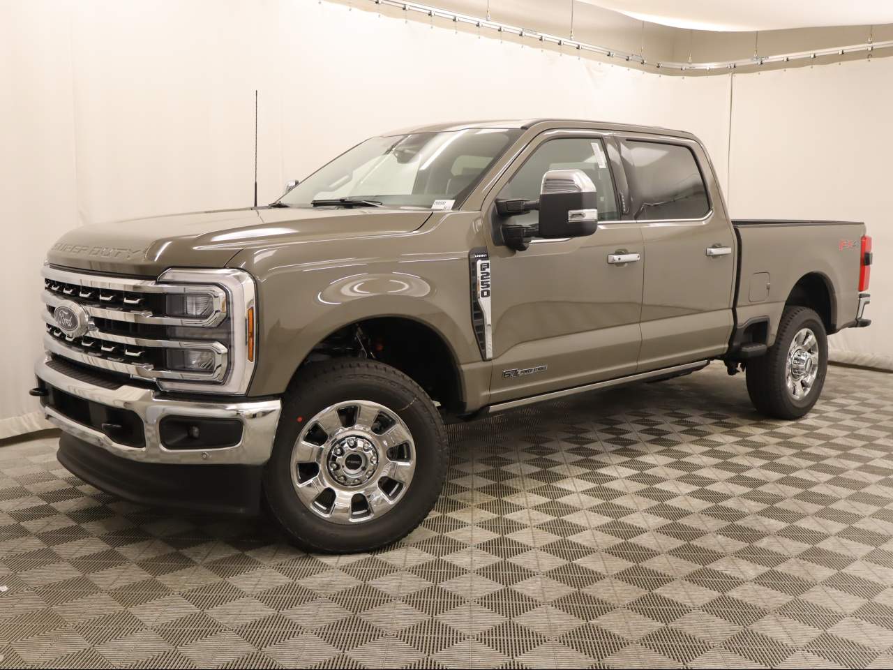 2026 Ford F-250 Super Duty Crew Cab Lariat