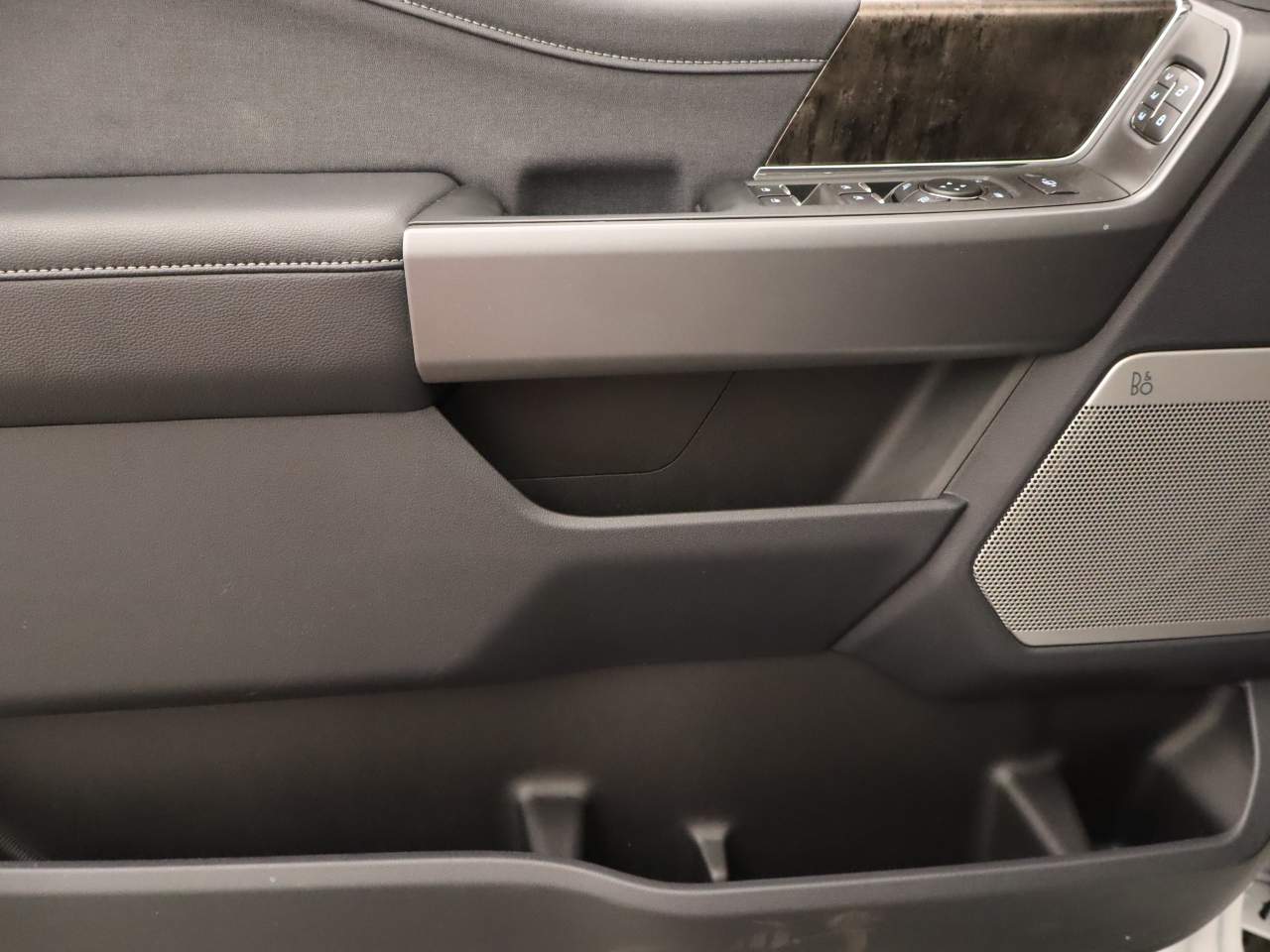 2025 Ford F-250 Super Duty Lariat - Photo 18