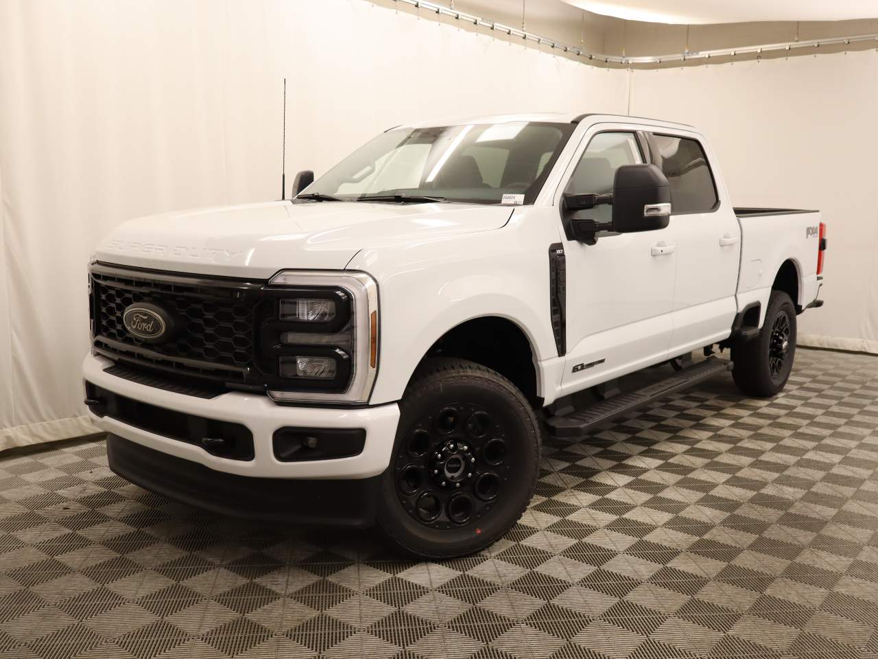 2026 Ford F-250 Super Duty Crew Cab XLT