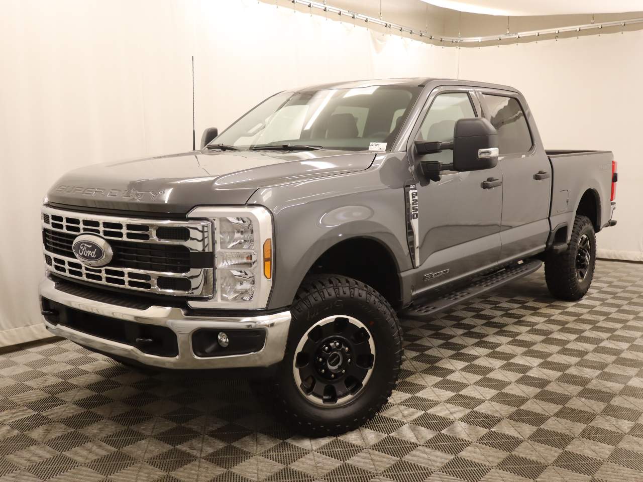 2026 Ford F-250 Super Duty Crew Cab XLT