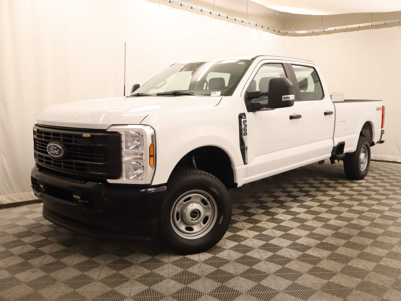 2024 Ford F-350 Super Duty XL Crew Cab