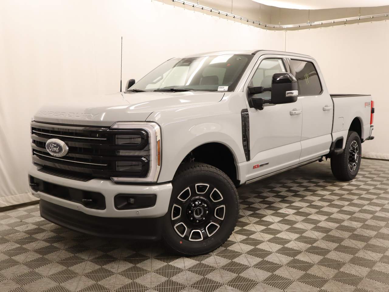 2026 Ford F-350 Super Duty SRW Crew Cab Platinum