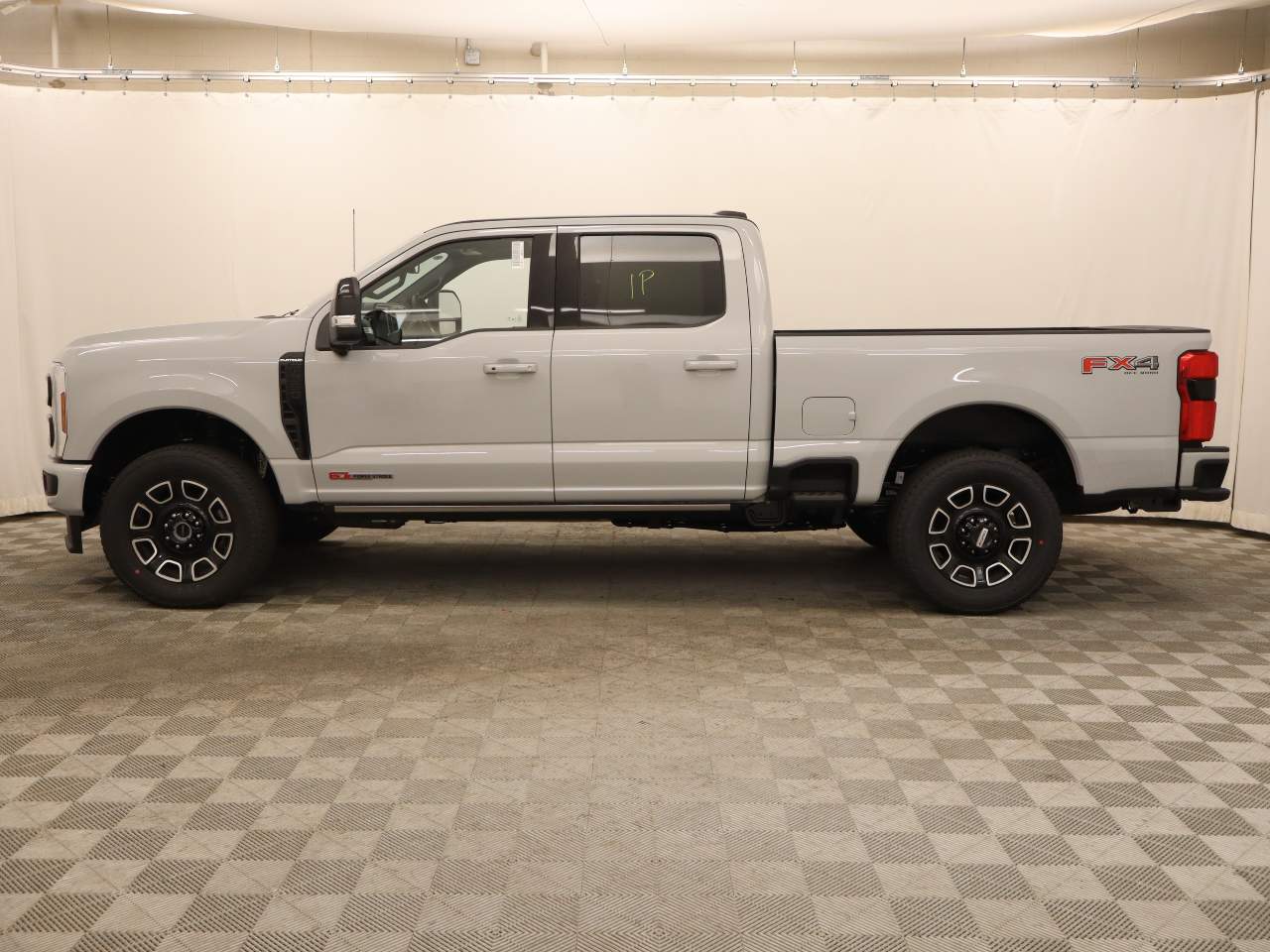 2026 Ford F-350 Super Duty SRW Crew Cab Platinum