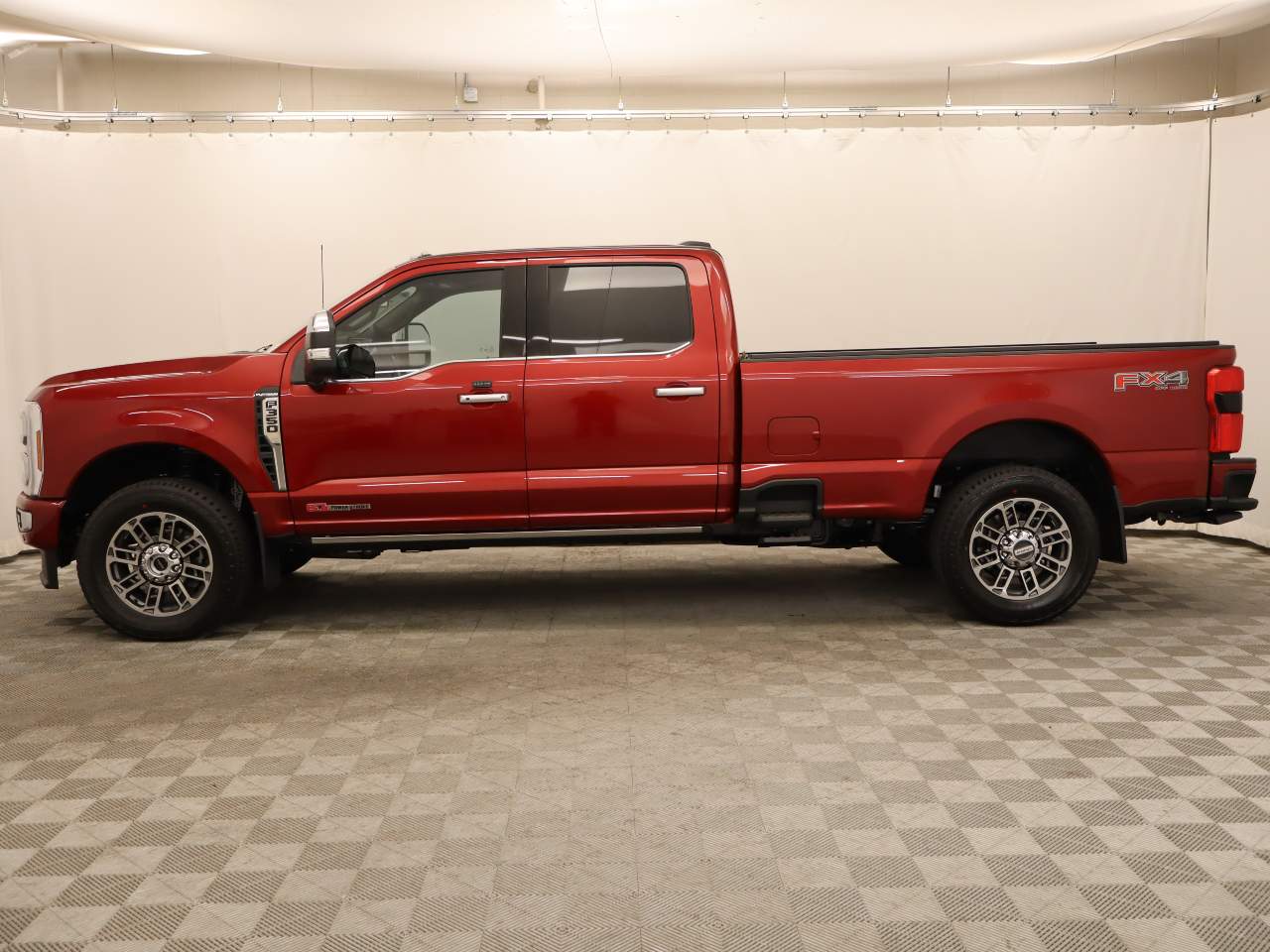 2025 Ford F-350 Super Duty SRW Crew Cab Platinum