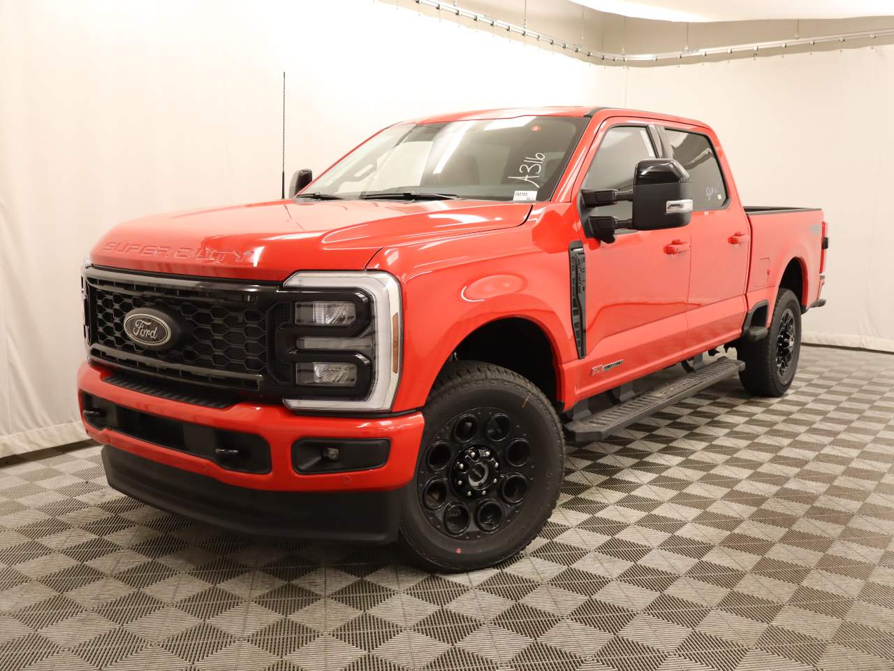 2026 Ford F-350 Super Duty SRW Crew Cab Lariat
