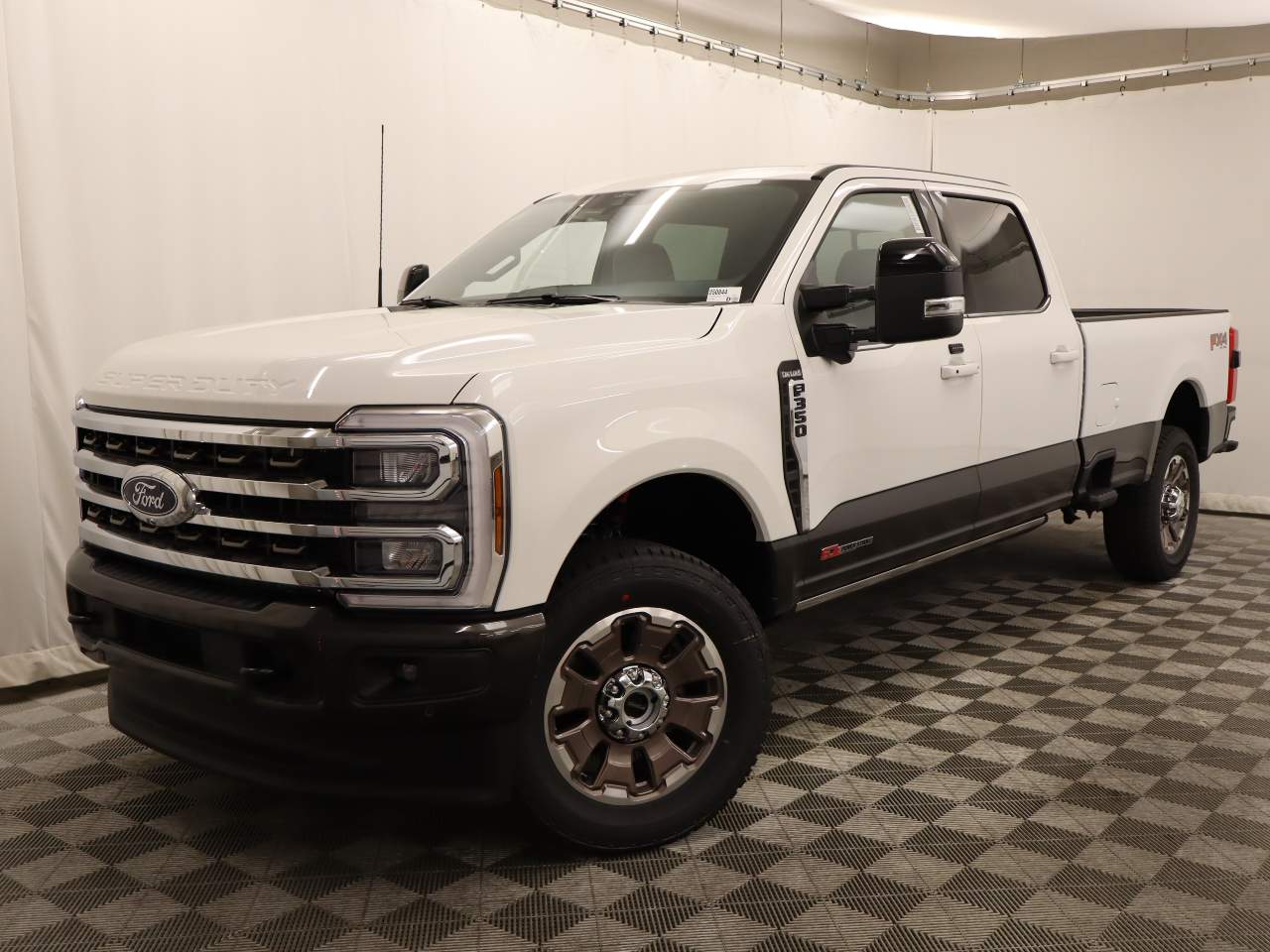 2025 Ford F-350 Super Duty SRW Crew Cab King Ranch