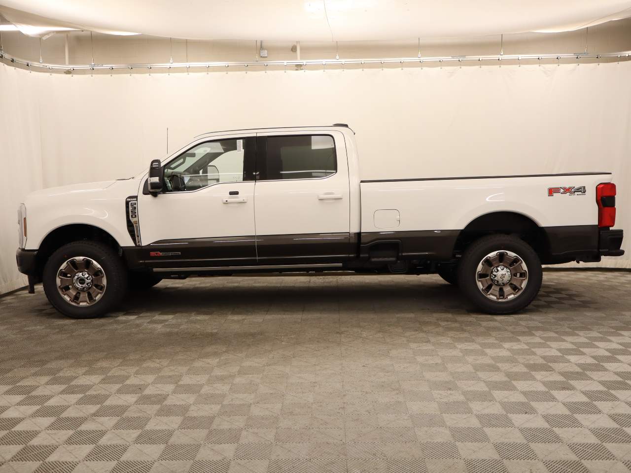 2025 Ford F-350 Super Duty SRW Crew Cab King Ranch