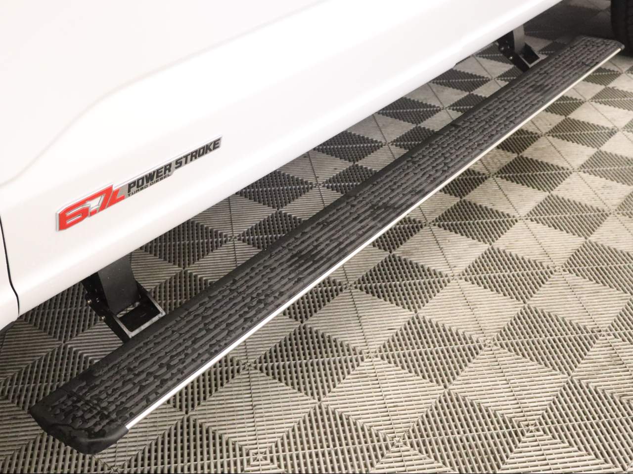 2026 Ford F-350 Super Duty SRW Crew Cab Lariat