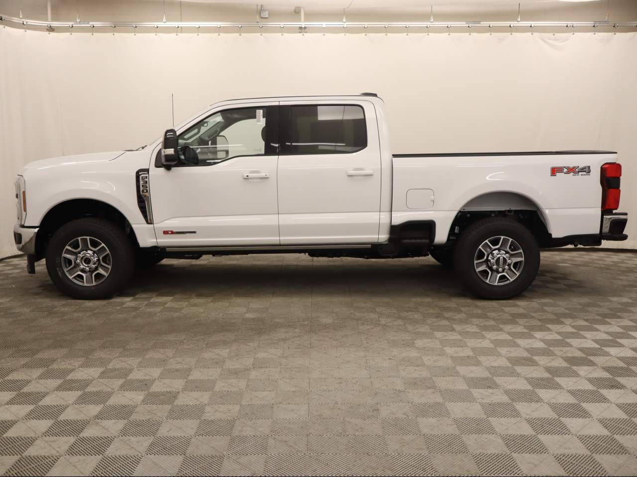 2026 Ford F-350 Super Duty SRW Crew Cab Lariat