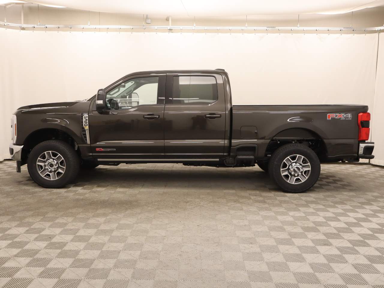 2025 Ford F-350 Super Duty SRW Crew Cab Lariat