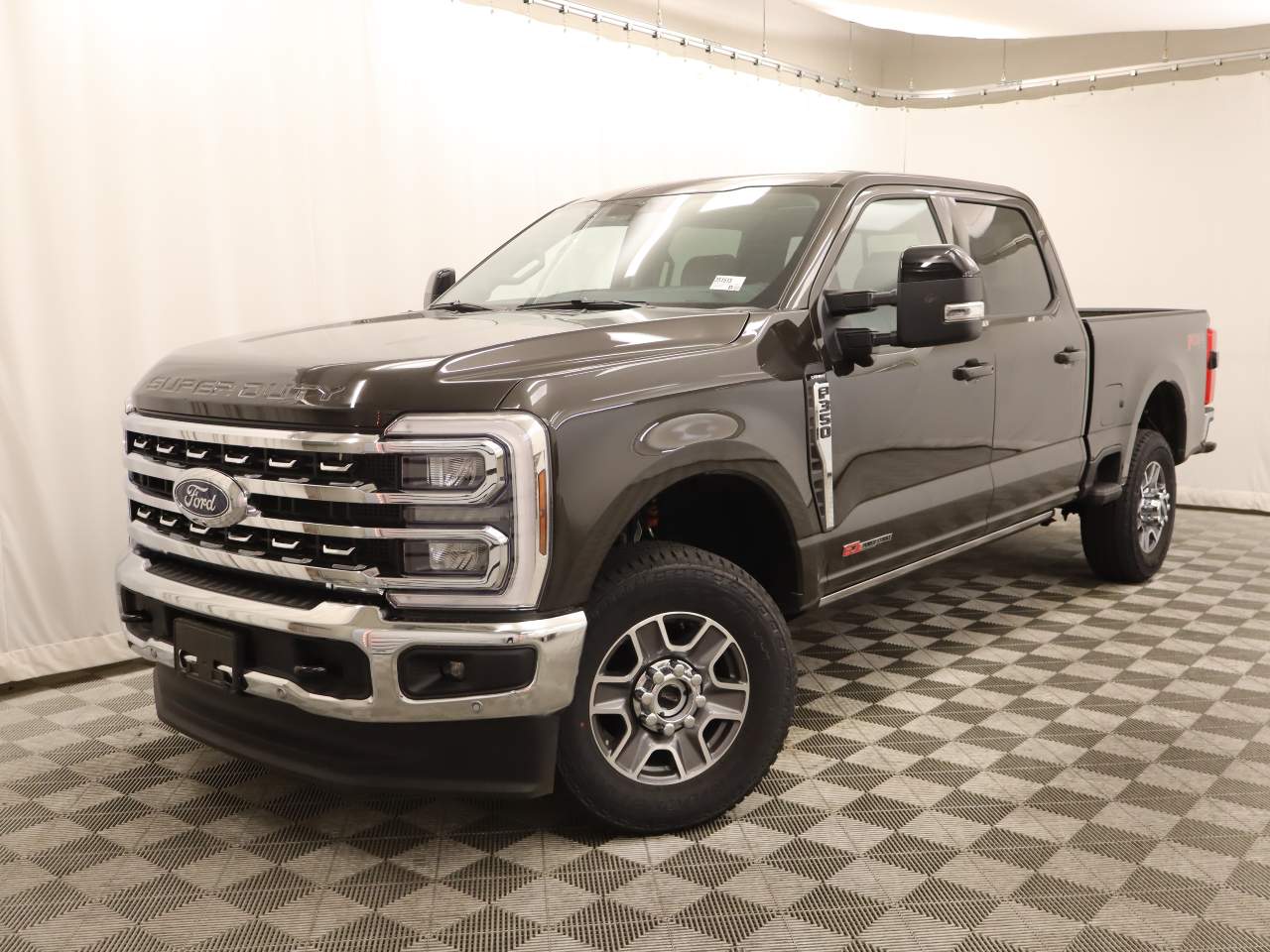2025 Ford F-350 Super Duty SRW Crew Cab Lariat