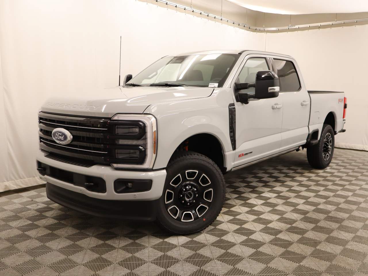 2026 Ford F-350 Super Duty SRW Crew Cab Platinum