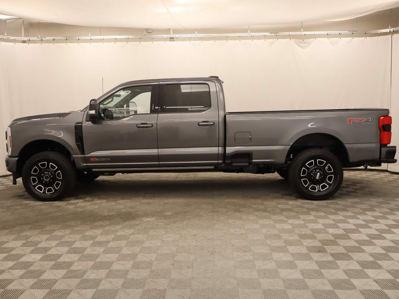 2026 Ford F-350 Super Duty SRW Crew Cab Platinum
