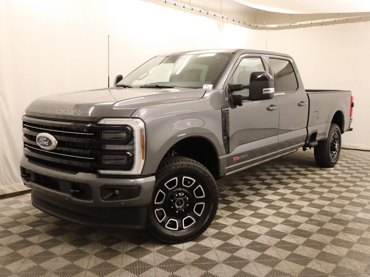 2026 Ford F-350 Super Duty SRW Crew Cab Platinum