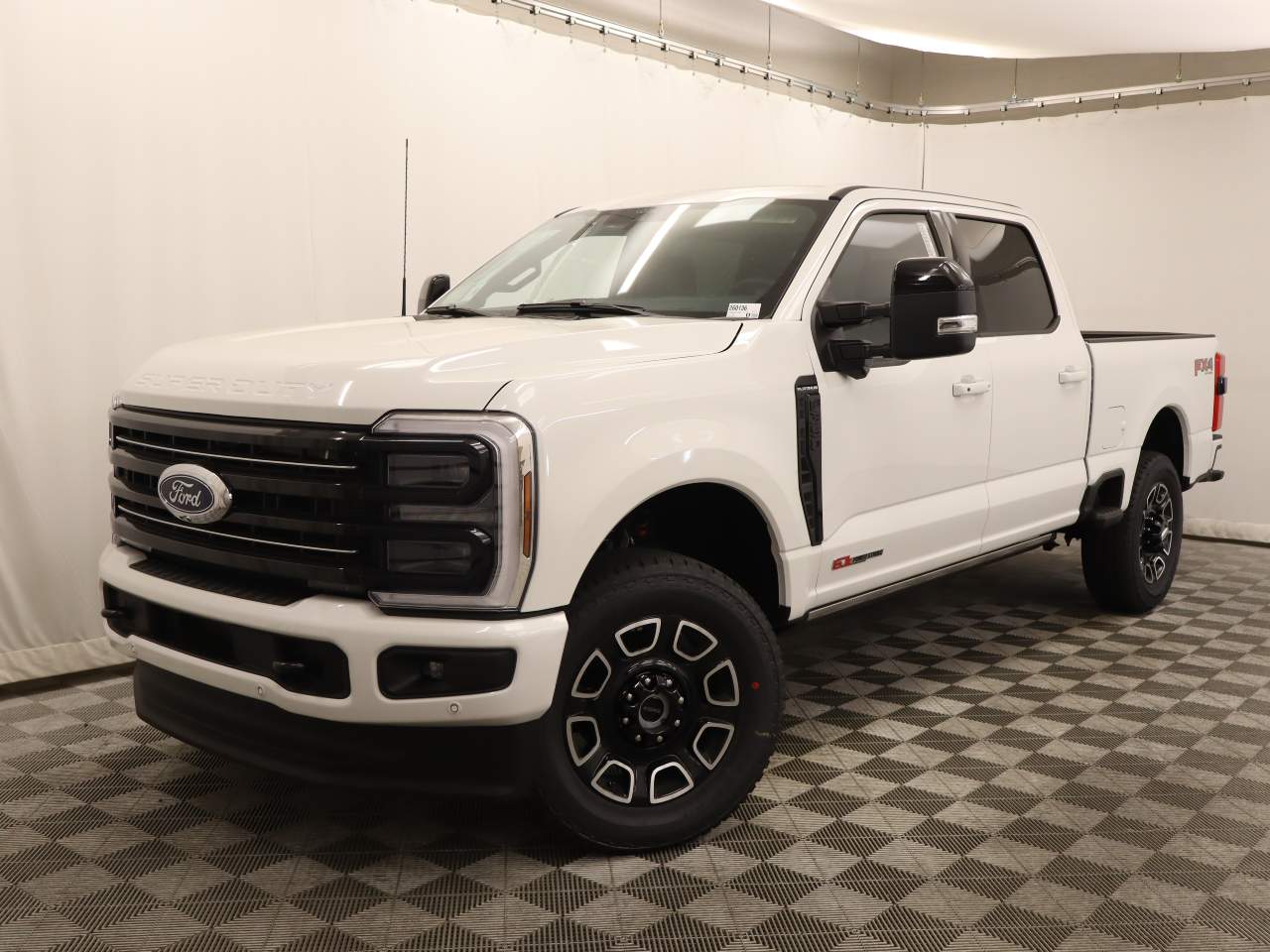 2026 Ford F-350 Super Duty SRW Crew Cab Platinum