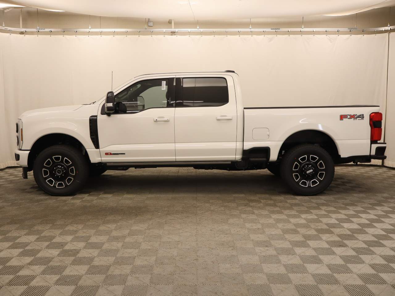 2026 Ford F-350 Super Duty SRW Crew Cab Platinum