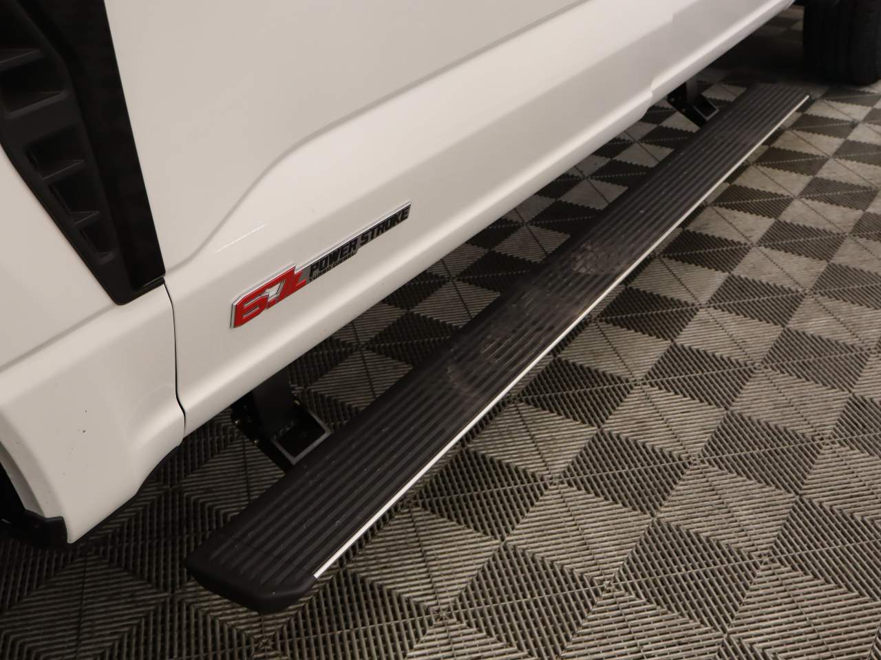 2025 Ford F-350 Super Duty SRW Crew Cab Platinum