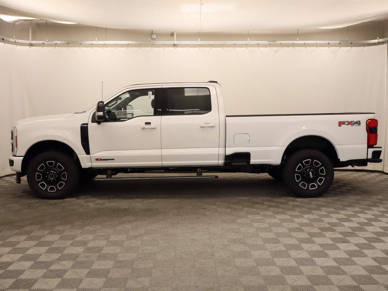 2025 Ford F-350 Super Duty SRW Crew Cab Platinum