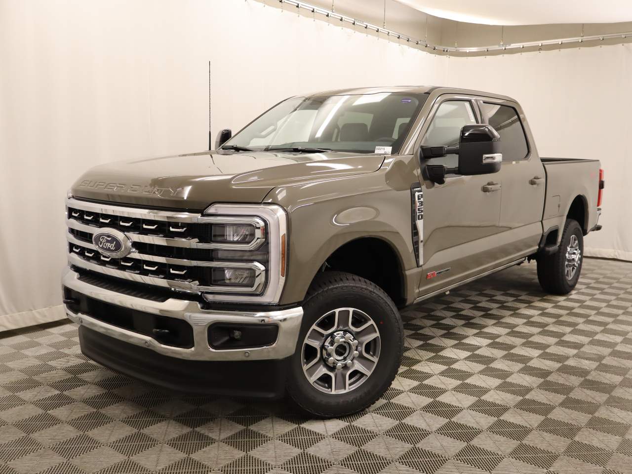 2026 Ford F-350 Super Duty SRW Crew Cab Lariat