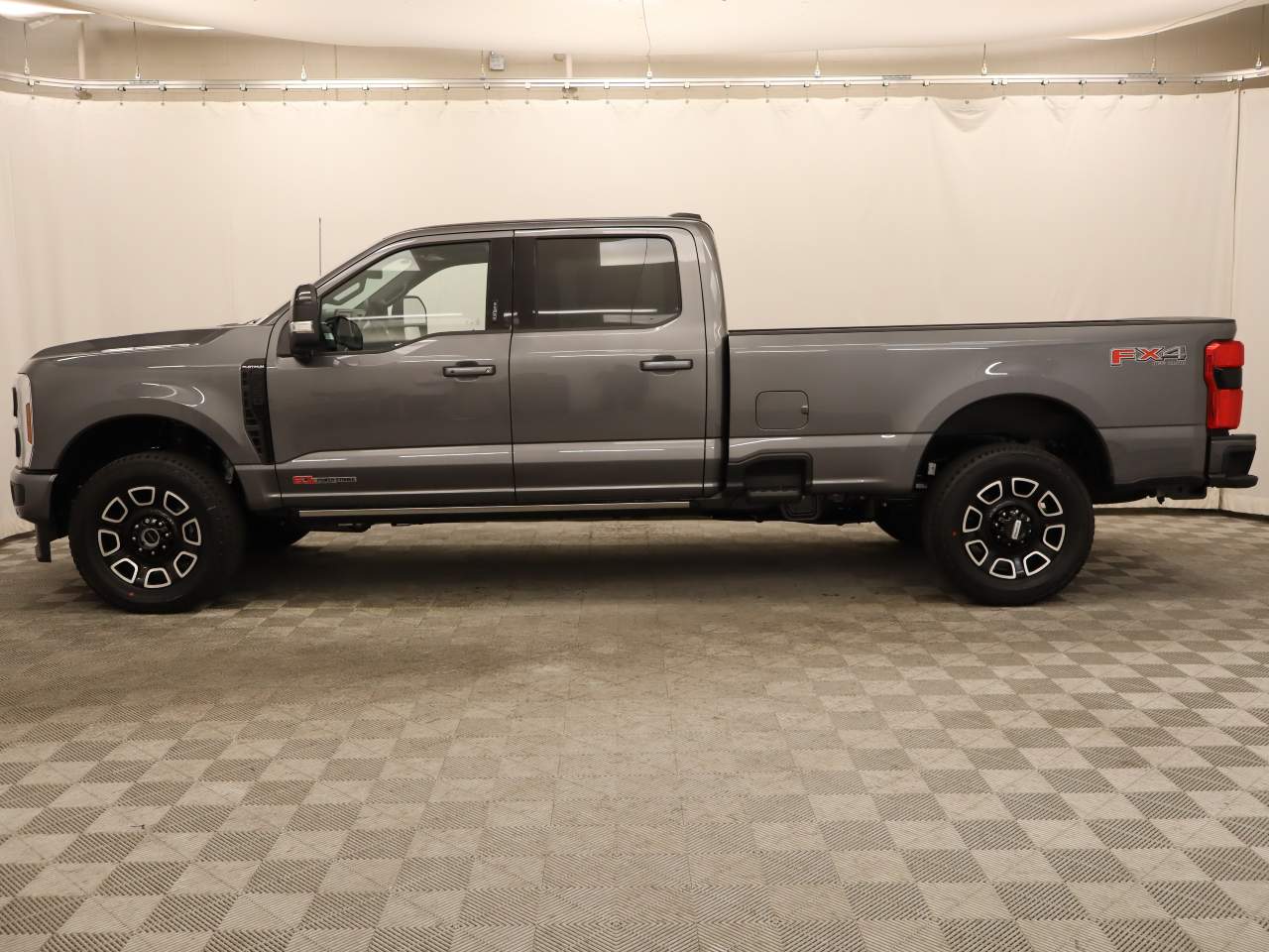 2026 Ford F-350 Super Duty SRW Crew Cab Platinum