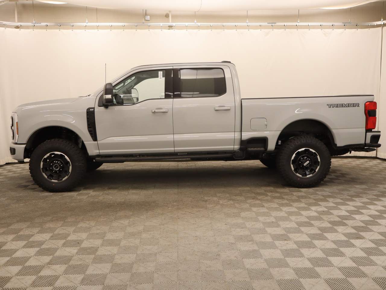 2025 Ford F-350 Super Duty SRW Crew Cab XLT