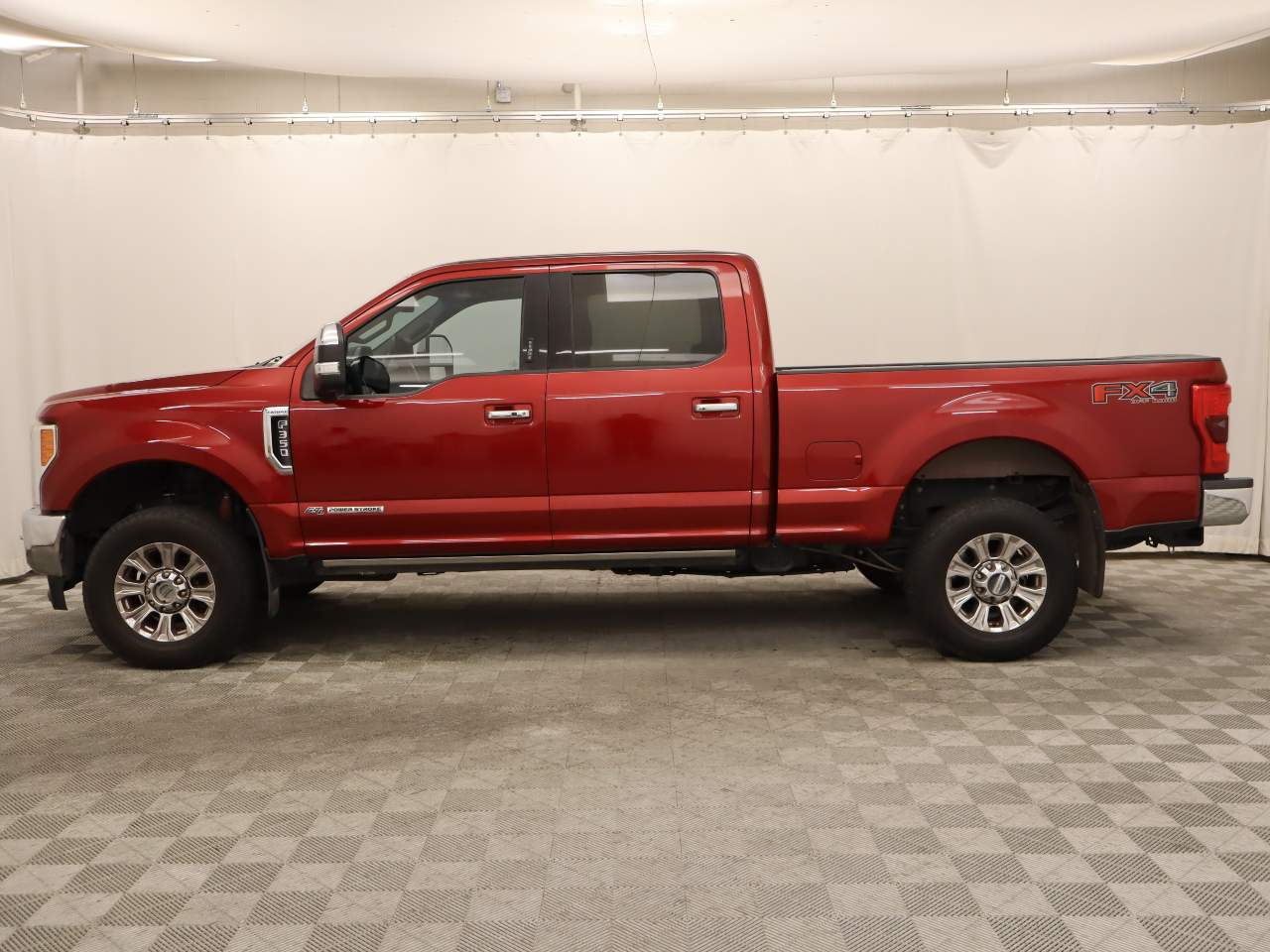 2017 Ford F-350 Super Duty Lariat Crew Cab