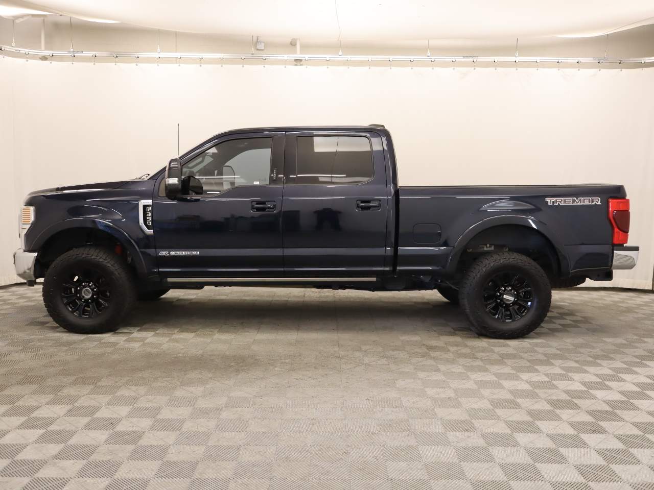 2022 Ford F-350 Super Duty Lariat Crew Cab