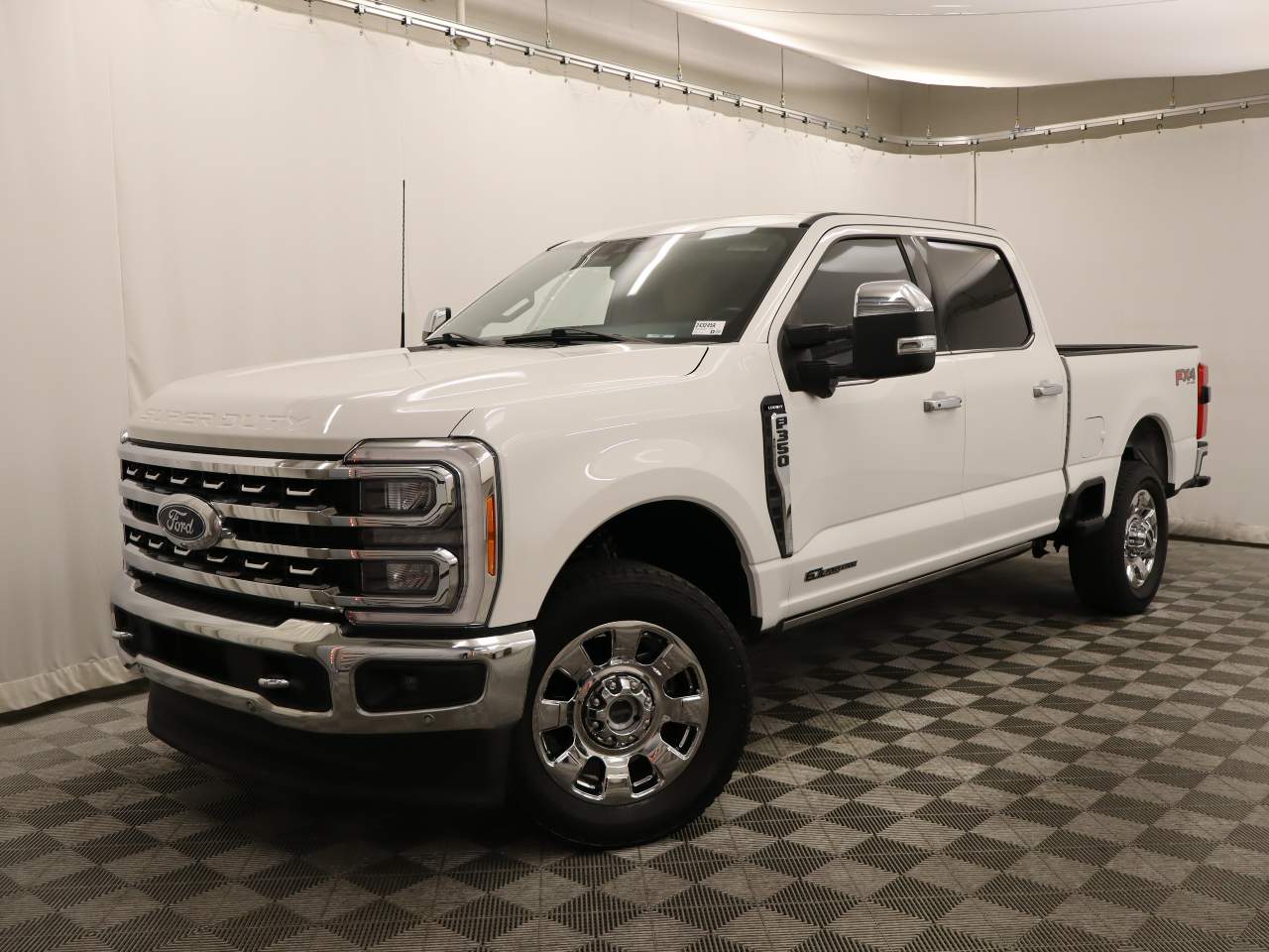 2023 Ford F-350 Super Duty Lariat Crew Cab